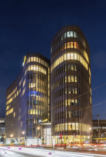 Long exposure at night, office complex of Ernst & Young Law GmbH Rechtsanwaltsgesellschaft Steuerberatungsgesellschaft, Friedrichstraße, Berlin, Germany