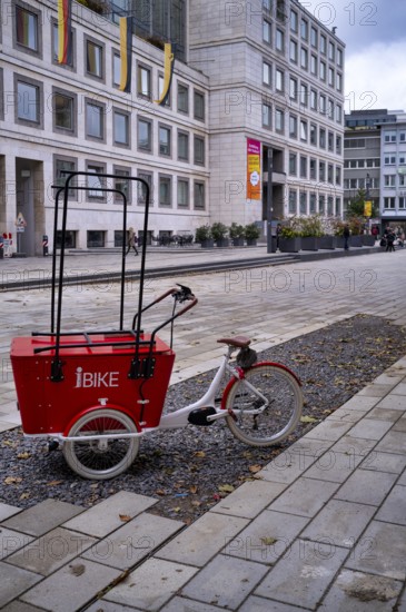 IBike, Inforad, cargo bike of the House of Tourism, tourist office, town hall, market square, Stuttgart, Baden-Württemberg, Germany