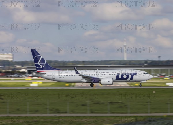 Flight operations at Stuttgart Airport. Aircraft on landing. Aircraft registration: SP-LVH, LOT Polish Airlines, Boeing 737 MAX 8, Stuttgart, Baden-Württemberg, Germany