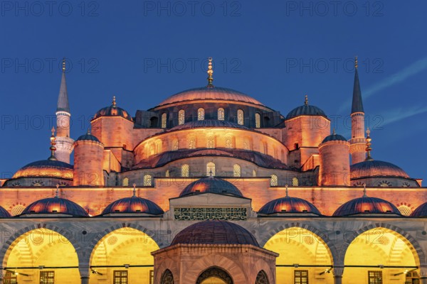 The Blue Mosque or Sultan Ahmed Mosque at dusk, Istanbul, Turkey