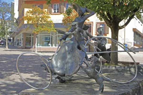 Sculpture Bertha Benz by Pit Elsasser 1991, Monument to the historic first motorised automobile journey through Wiesloch, motoring, automobile history, steel sculpture, modern art, Unterer Markt, Wiesloch, Baden-Württemberg, Germany
