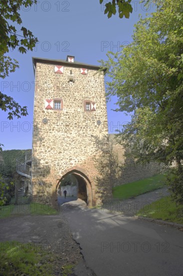 Historic Johannistor as part of the former town fortifications, town gate, town tower, Bad Münstereifel, Ahrgebirge, Eifel, North Rhine-Westphalia, Germany
