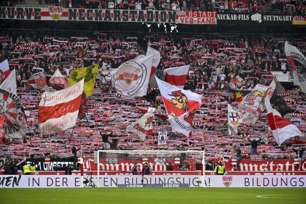 VfB Stuttgart, Cannstatter Kurve, fan block, fans, fan curve, flags, flags, atmosphere, atmospheric MHPArena, MHP Arena Stuttgart, Baden-Württemberg, Germany