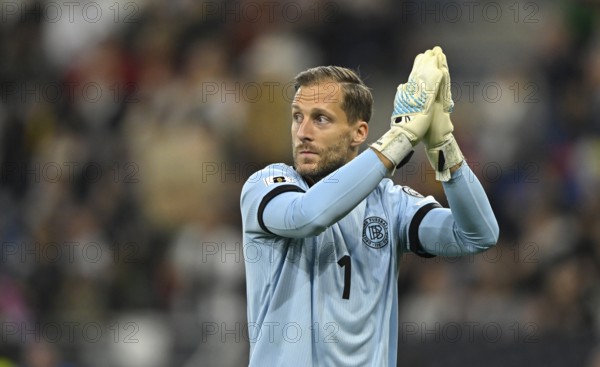 Goalkeeper Oliver Baumann GER (01) thanks fans applauds gesture gesture World Cup qualifier, international match, Germany v Luxembourg, PreZero Arena, Sinsheim, Baden-Württemberg, Germany