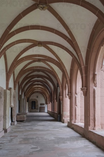 Eberbach Monastery, cloister, year of foundation 1136, Eberbach Monastery, Eltville am Rhein, Rheingau, Hesse, Germany