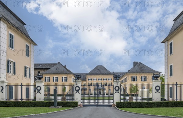 Johannisberg Castle, Geisenheim, Rheingau, Hesse, Germany