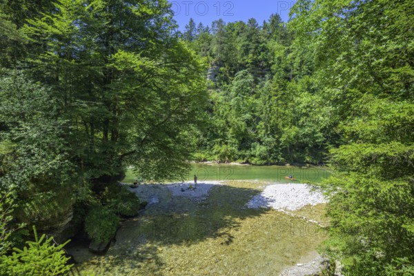 Einmündung Krumme Steyrling in den Steyr Fluss von der Brücke aus, Molln, Oberösterreich, Österreich