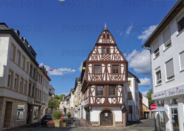 Fachwerkhaus in der Altstadt von Kirn, einer Gemeinde im Landkreis Bad Kreuznach. Kirn, Rheinland-Pfalz, Deutschland