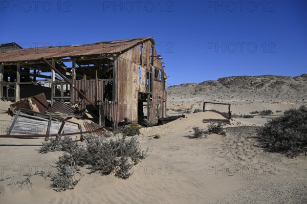 Ruine der ehemaligen Diamantenstadt Pomona, Diamentensperrgebiet, bei Lüderitz, Region Karas, Namibia