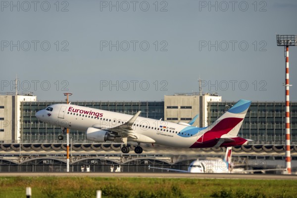 Eurowings Airbus A320 beim Start auf dem Flughaben Düsseldorf, DUS, Nordrhein-Westfalen, Deutschland