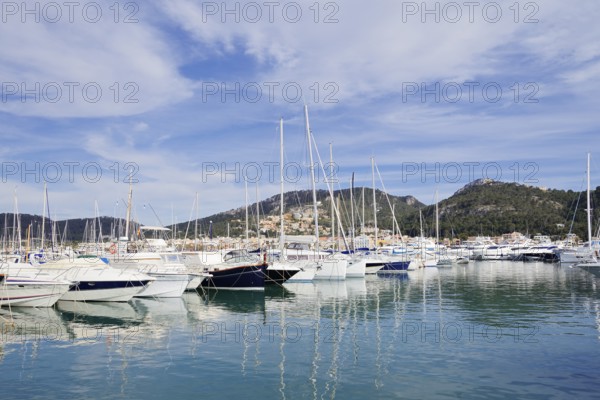 Motorboats and sailing boats in the harbour, Port d'Andratx, Majorca, Balearic Islands, Spain