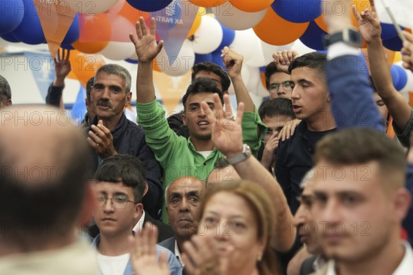 Gaziantep, Türkiye – May 28, 2023. Turkish citizens wave flags of Türkiye and the ruling Justice and Development Party (AKP) after President Recep Tayyip Erdogan secured a third presidential term, Gaziantep, Gaziantep, Türkiye