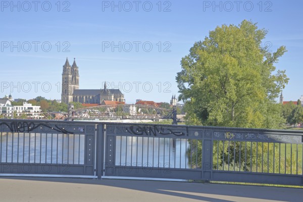 Railing of the lift bridge, Gothic Magdeburg Cathedral of St Mauritius and St Katharina, church, bridge railing, cityscape, arched bridge, Magdeburg, Saxony-Anhalt, Germany