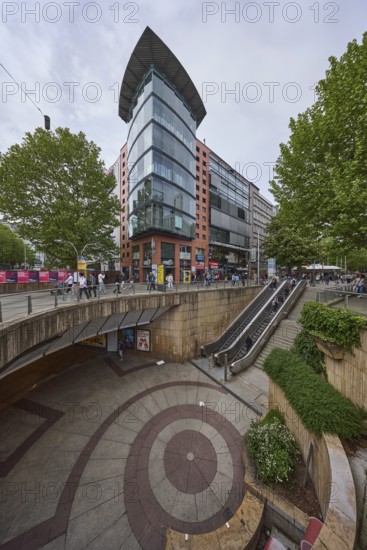 Pedestrian zone, modern architecture, concrete staircase, escalator, pedestrians as accessories, trees, cloudy, diffuse light, Königstraße, Rotebühlplatz, Stuttgart, state capital, city district of Stuttgart, Baden-Württemberg, Germany