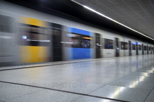 Underground incoming S-Bahn, train, Class 420 Generation 2025, platform, stop, city centre station, public transport, movement effect, Stuttgart, Baden-Württemberg, Germany
