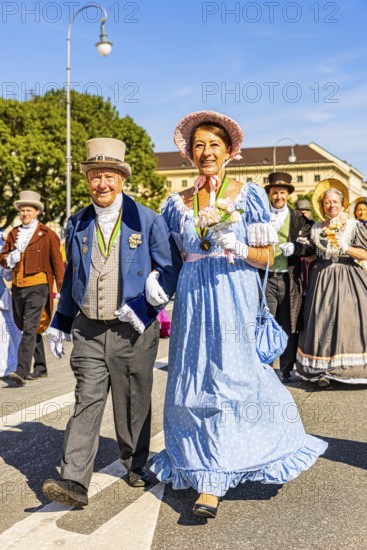 Alt-Monachia-Gesellige Bürgerzunft in historical costumes, Trachten- und Schützenzug, Oktoberfest, Munich, Upper Bavaria, Bavaria, Germany