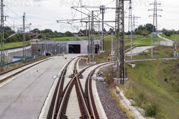 Track system of the new railway line between Wendlingen and the new airport station. The section of the Stuttgart-Ulm high-speed line is scheduled to go online at the end of 2026. The high-speed railway line is a central component of the Stuttgart 21 railway project. Wendlingen curve. Stuttgart, Baden-Württemberg, Germany