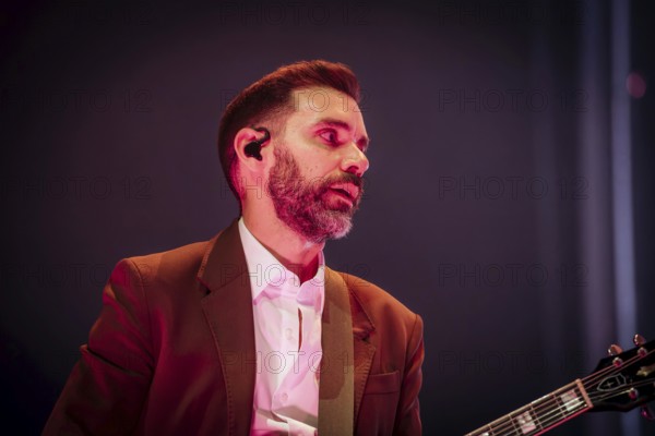 Tom Renaud, guitarist of Lord Huron live at the Tempodrom in Berlin on 08/09/2025