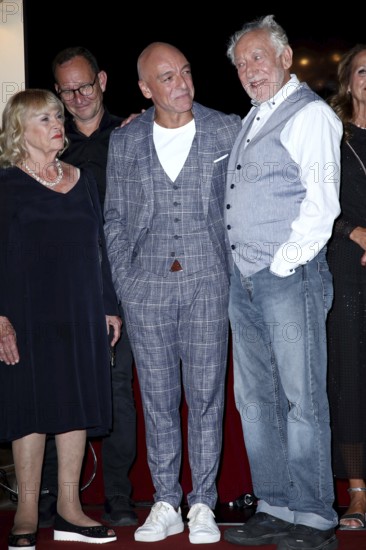 Dagmar Biener Mario Ramos and Dieter Hallervorden - Premiere Der eingebildet Kranke after Der eingebildete Kranke by Molière / 90th birthday of Dieter Hallervorden, Berlin, 05.9.25