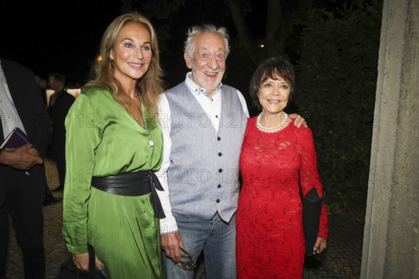Caroline Beil, Dieter Hallervorden and Simone Rethel at the premiere of the play 'Der eingebildet Kranke' and Dieter Hallervorden's 90th birthday at the palace gardens Theatre. Berlin, 05.09.2025