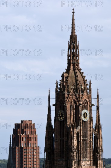 St Bartholomew's Cathedral Tower and Lindner Hotel Frankfurt Main Plaza, Frankfurt am Main, Hesse, Germany