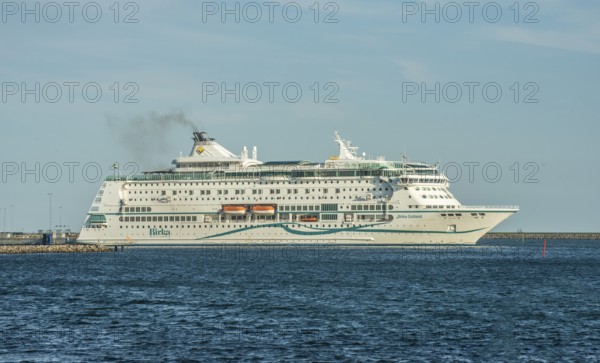 The cruise ship Birka Gotland leaves the port of Ystad on a cruise around the Baltic Sea. Skåne County, Sweden, Scandinavia