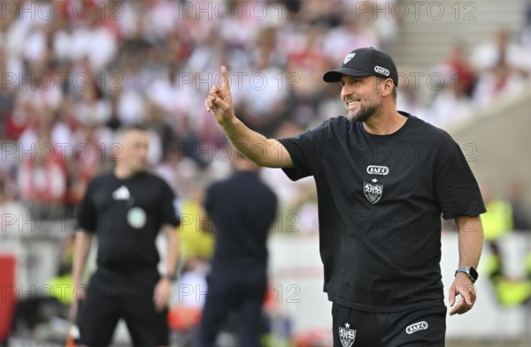 Coach Sebastian Hoeneß VfB Stuttgart on the sidelines Gesture Gesture Bundesliga, MHPArena, MHP Arena Stuttgart, Baden-Württemberg, Germany