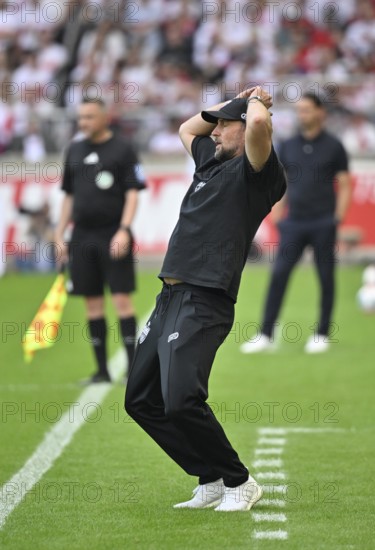 Coach Sebastian Hoeneß VfB Stuttgart on the sidelines gestures disappointed after missed chance, Bundesliga, MHPArena, MHP Arena Stuttgart, Baden-Württemberg, Germany