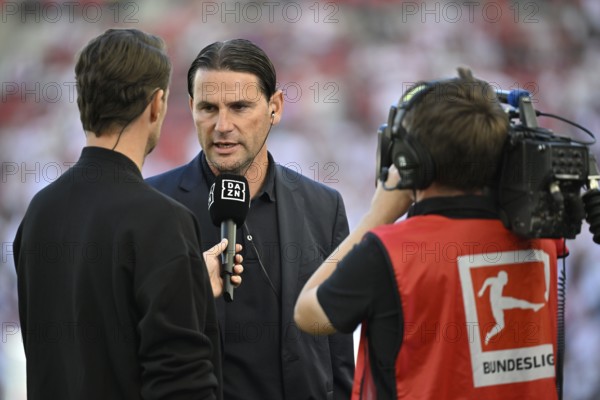 Coach Gerardo Seoane Borussia Mönchengladbach BMG in an interview Microphone Microphone Logo DAZN TV camera, Bundesliga, MHPArena, MHP Arena Stuttgart, Baden-Württemberg, Germany