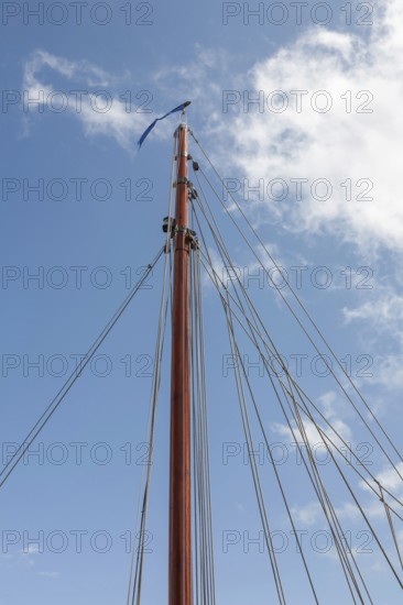 Mast of a historic sailing boat, East Frisia, Lower Saxony, Germany