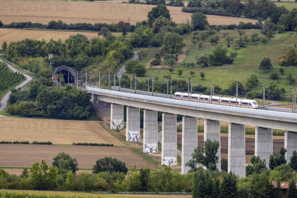 Enztal bridge with ICE. Double-track railway overpass of the high-speed line from Mannheim to Stuttgart with a length of 1044 metres // 24.08.2025: Vaihingen an der Enz, Baden-Württemberg, Germany