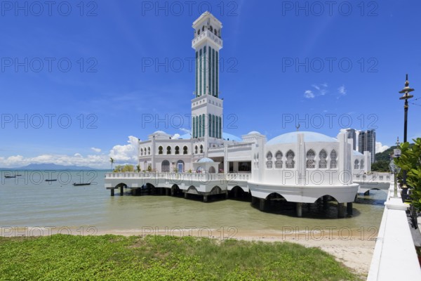 Penang Floating Mosque or Tanjong Bungah Floating Mosque, George Town, Penang, Malaisia