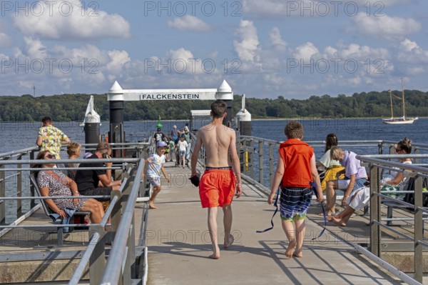 People, sailing boat, Falckenstein jetty, Kiel Fjord, Kiel, Schleswig-Holstein, Germany