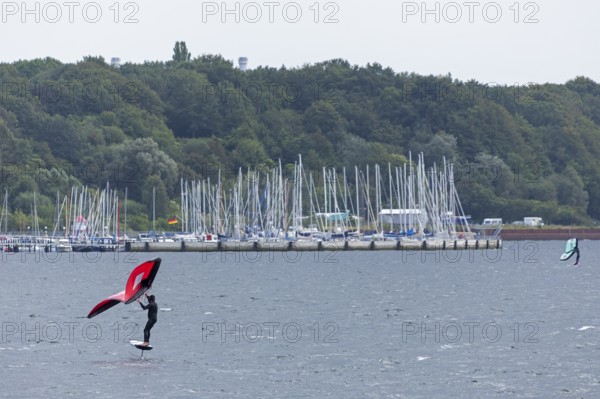 Foil Windsurfer, marina, Mönkeberg, Kiel Fjord, Schleswig-Holstein, Germany