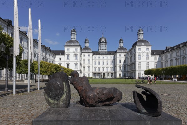 Schloss Bensberg, Althoff Grandhotel Schloss Bensberg, luxury hotel, sculpture Krieger by Markus Lüpertz, Bergisch Gladbach, Bergisches Land, North Rhine-Westphalia, Germany