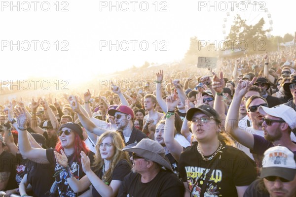 Festival visitors at the Highfield Festival on Saturday, Störmthaler See, 16.08.2025