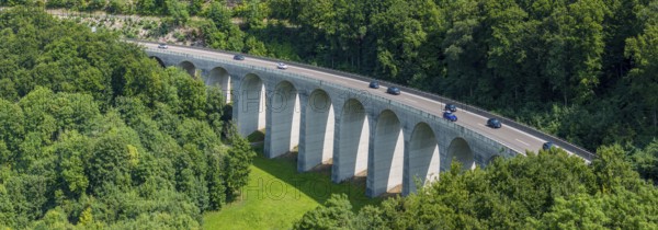 Todsburg bridge, A8 federal motorway near Mühlhausen im Täle. Albaufstieg in the course of the A8 motorway. Mühlhausen im Täle, Baden-Württemberg, Germany