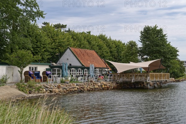 Restaurant Strandhalle on the banks of the Schlei in the town of Arnis, the smallest town in Germany. Arnis, Schleswig-Holstein, Germany