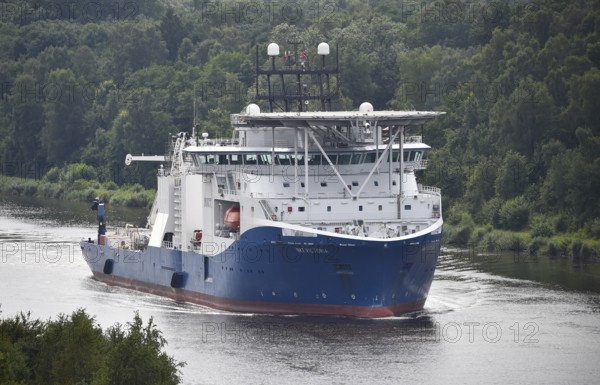 Cable carrier, sea cable carrier, ship, vessel, specialised ship, NKT VICTORIA sails in the Kiel Canal, NOK, Kiel Canal, Kiel Canal, Schleswig-Holstein, Germany