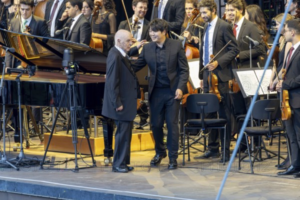 West-Eastern Divan Orchestra - Daniel Barenboim and Lang Lang, Classical, open air on 10 August 2025, Waldbühne, Berlin, Germany < english> West-Eastern Divan Orchestra - Daniel Barenboim & Lang Lang, Classical, open air on August 10, 2025, Waldbühne, Berlin, Germany