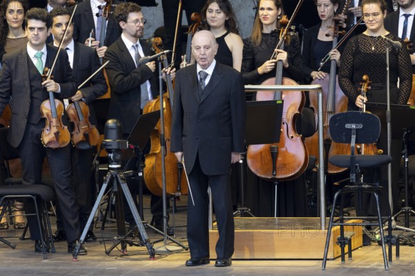 Daniel Barenboim, Conductor, West-Eastern Divan Orchestra - Daniel Barenboim and Lang Lang, Classical, open air on 10 August 2025, Waldbühne, Berlin, Germany < english> West-Eastern Divan Orchestra - Daniel Barenboim & Lang Lang, Classical, open air on August 10, 2025, Waldbühne, Berlin, Germany