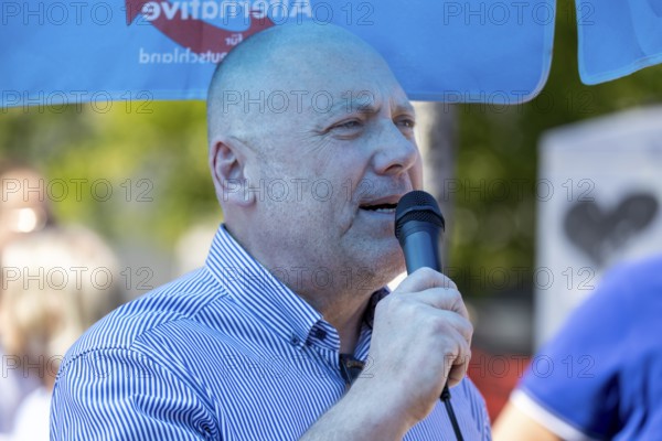 Ludwigshafen: Joachim Paul gives a speech at a rally in the Maudach district*** The election committee of the city of Ludwigshafen, chaired by Jutta Steinruck, does not allow him to run for mayor