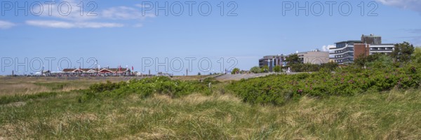 Restaurant and hotel on the promenade, dune landscape, panorama format, Sankt Peter Ording, Eiderstedt, North Frisia, North Sea, Schleswig-Holstein, Germany