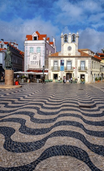 October 5th Square, Praca 5 de Outubro named after the 1910 revolution that led to the abolition of the monarchy in Portugal, Cascais, Portugal
