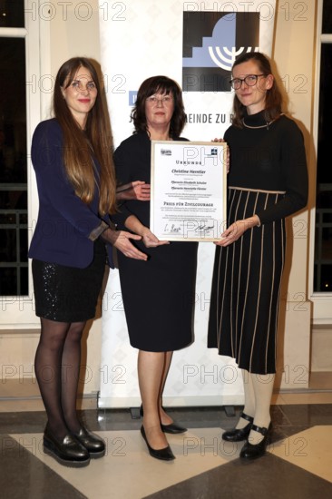 Elisabeth Schulze, Christine Herntier, Jette Förster at the Prize for Civil Courage against Right-Wing Radicalism and Anti-Semitism, 19th Charity Dinner Room of Names at Berlin's Hotel Adlon on 24.11.2025