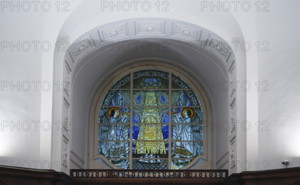 Interior photo, stained glass window, tympanum window above the main entrance, main evangelical church of St. Michaelis, Michel for short, Free and Hanseatic City of Hamburg, Germany