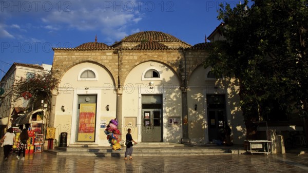 Old town of Nauplion, old building with round arch and blue sky in the background, Nauplion, Nafplion, Peloponnese, Greece