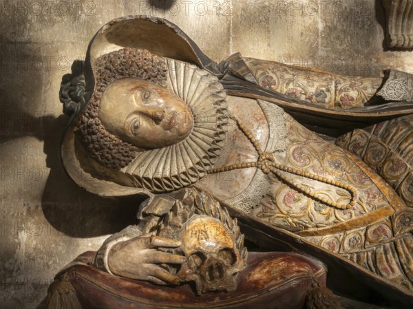 Detail of memorial tomb effigy Lady Dodderidge died 1617, Exeter cathedral church, Exeter, Devon, England, UK