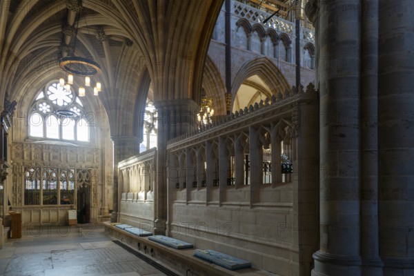 Stonework architectural details inside Exeter cathedral church, Exeter, Devon, England, UK
