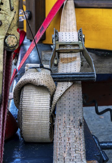 Detailed photo, safety belts for transporting heavy objects, Berlin, Germany